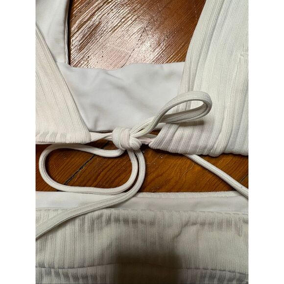 Lovers and Friends Sade Bikini Set - Picture 3 of 6